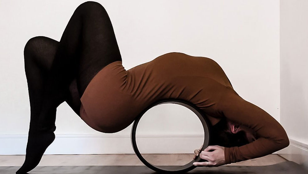Easy Contortion Poses to Try at Home